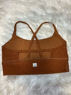 Vuori sports bra